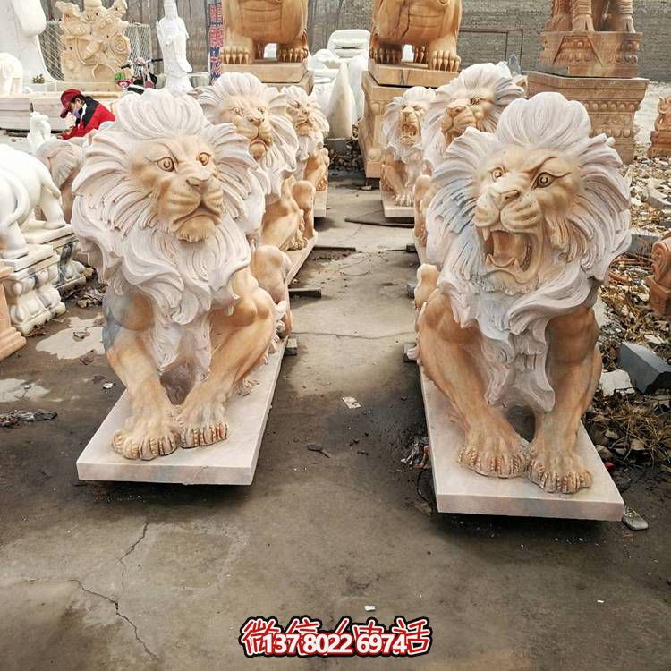 大理石石雕獅子雕塑，點綴晚霞紅園林景觀