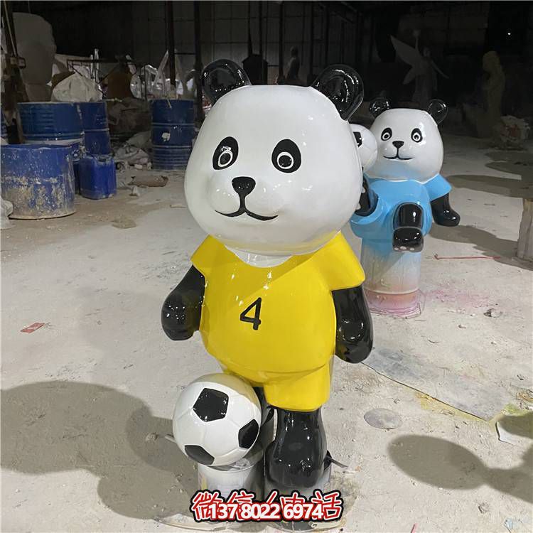 足球旅游景區，讓你玩轉卡通公仔和雕塑