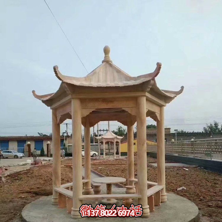 中式天然石材涼亭，晚霞紅休息下棋