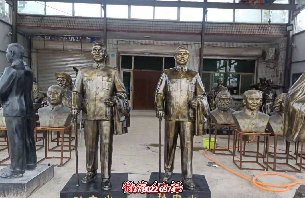 仿銅玻璃鋼孫中山雕塑，點亮校園景區