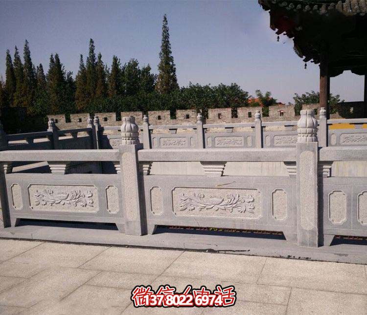 精美青石雕刻欄桿，為您的景區(qū)水池添彩