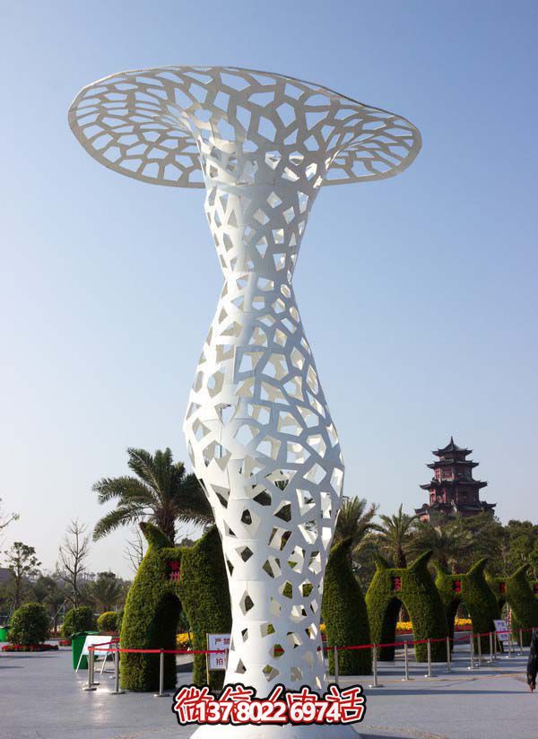 “不銹鋼雕塑花瓶，為你的園林觀光廣場增添創意色彩”