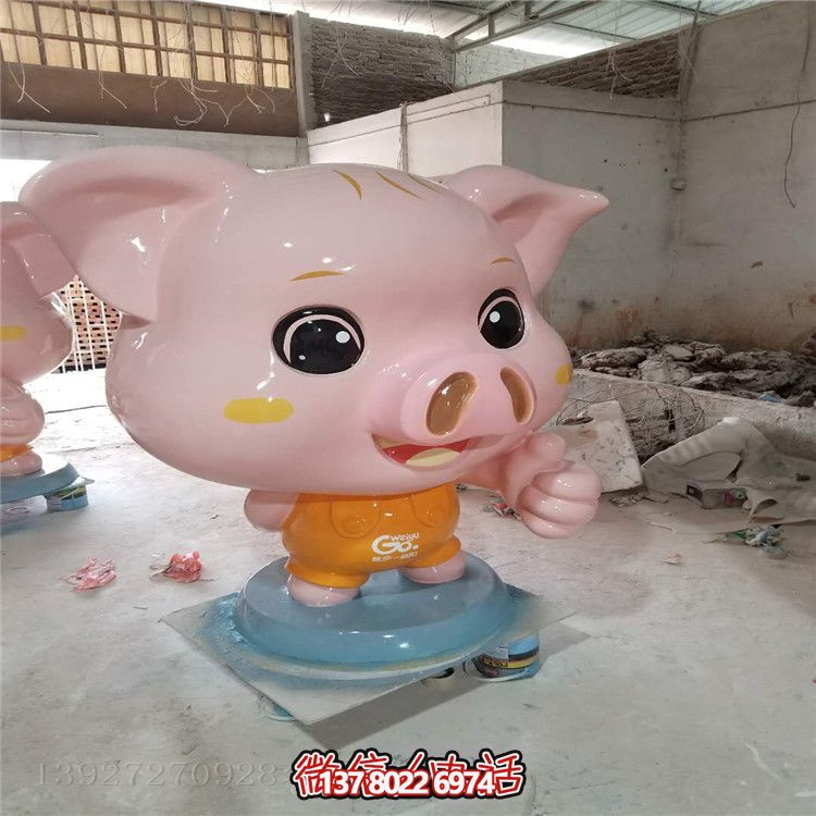 玻璃鋼豬雕塑，為您的店鋪、戶外公園增添熱鬧氣氛