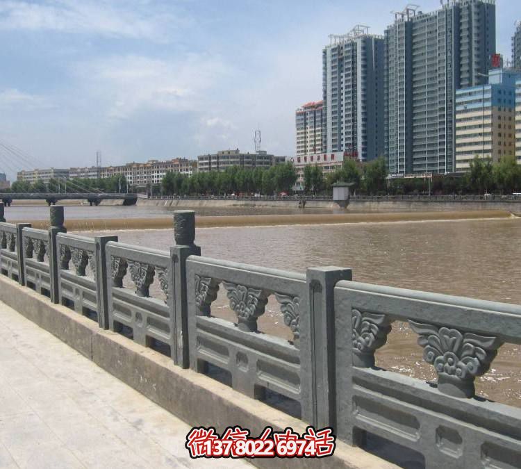 城市河道邊安裝大理石浮雕防護(hù)欄桿欄板